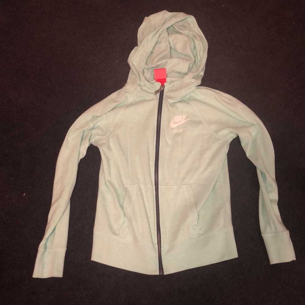 Nike Sweatshirt Zip up.